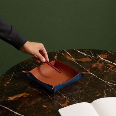 ラスト１【新品】HERMES エルメス レザー チェンジトレー 小物入れ ホーム オブジェ | エルメス | Hermès - エルメス-公式サイト